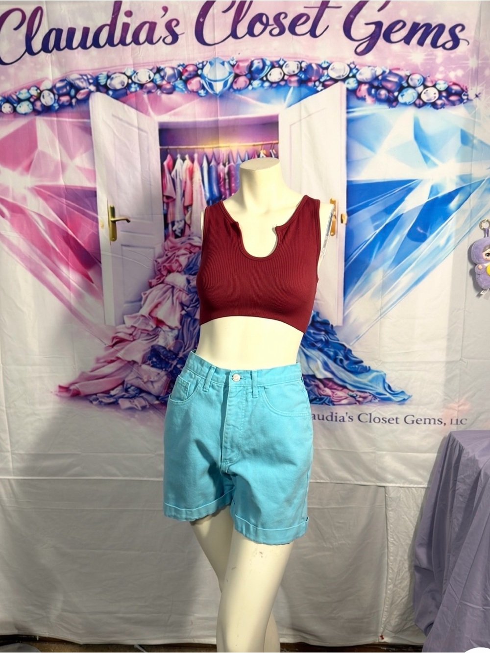 Vintage 90’s Guess High-Rise Jean Shorts in Light Blue